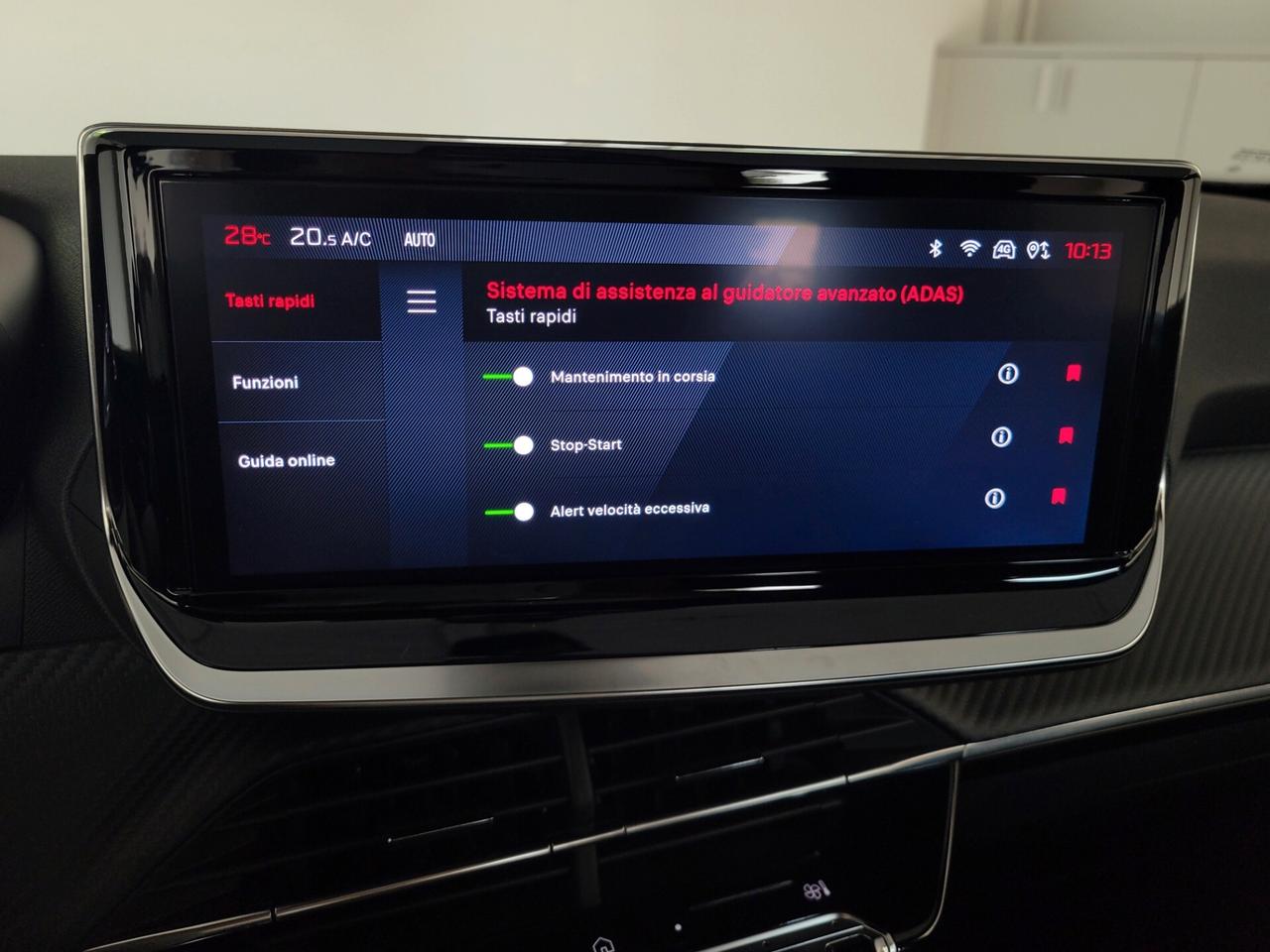 Peugeot 2008 1.2 ALLURE AUT. CRUISE LED CARPLAY PELLE NAVI