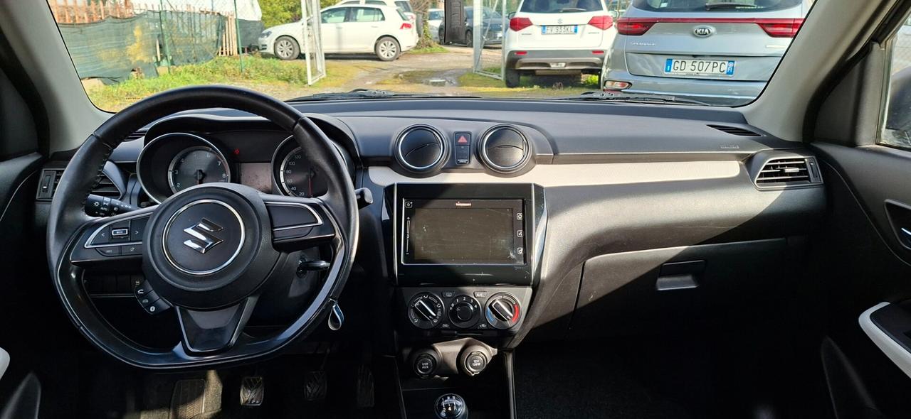 Suzuki Swift 1.2 vers. Cool