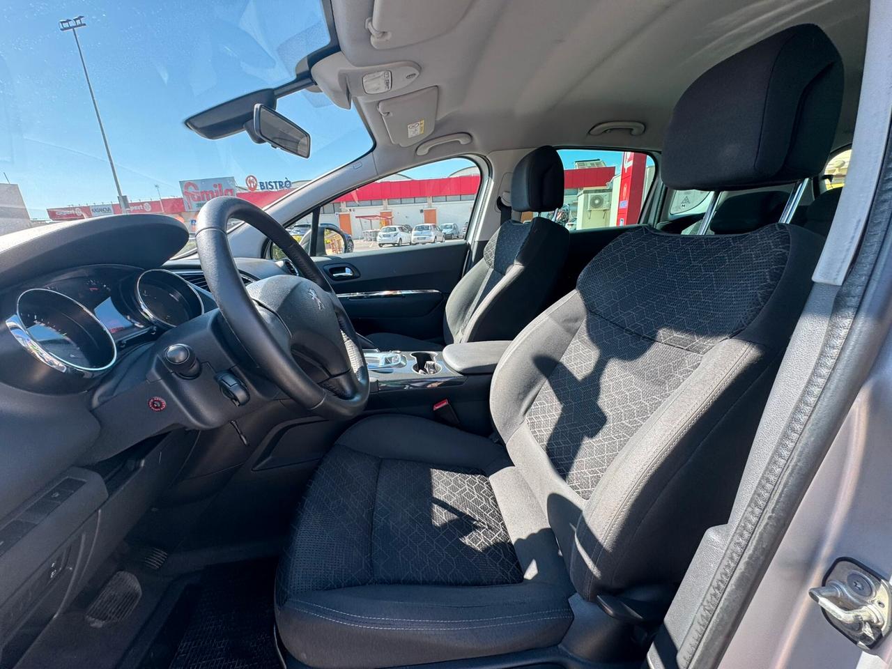 Peugeot 3008 - 1.5 diesel - 2016