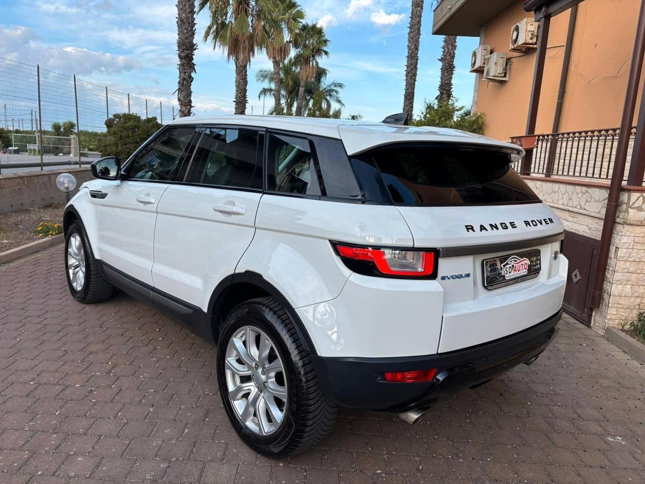 Land Rover Range Evoque 2.0 TD4 150 CV 5p. Pure