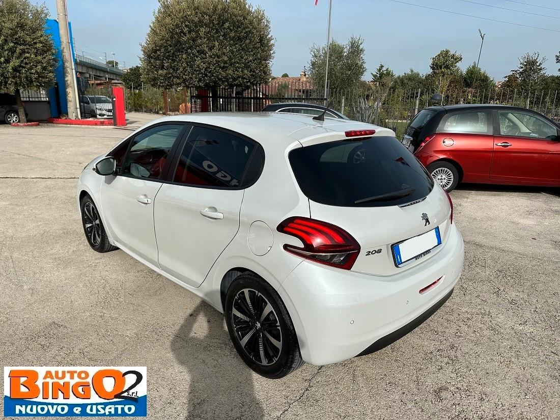 Peugeot 208 PureTech 82 5p. GPL Allure