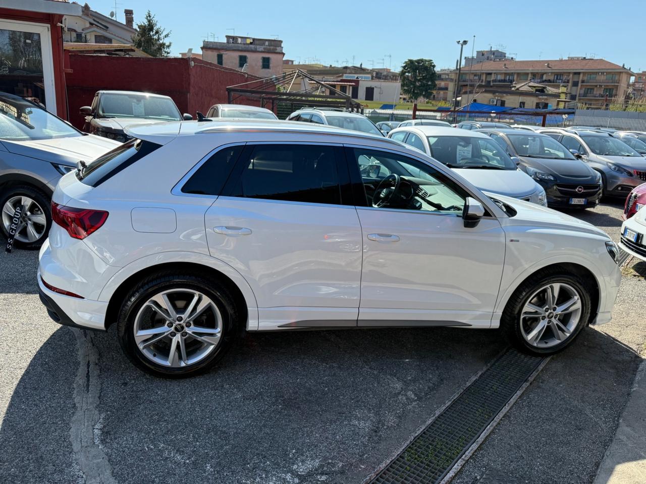 Q3 35 TFSI S tronic-S-line -unipro-rate-garanzia-