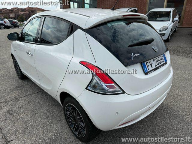 LANCIA Ypsilon 1.2 69 CV 5 porte GPL Ecochic Gold
