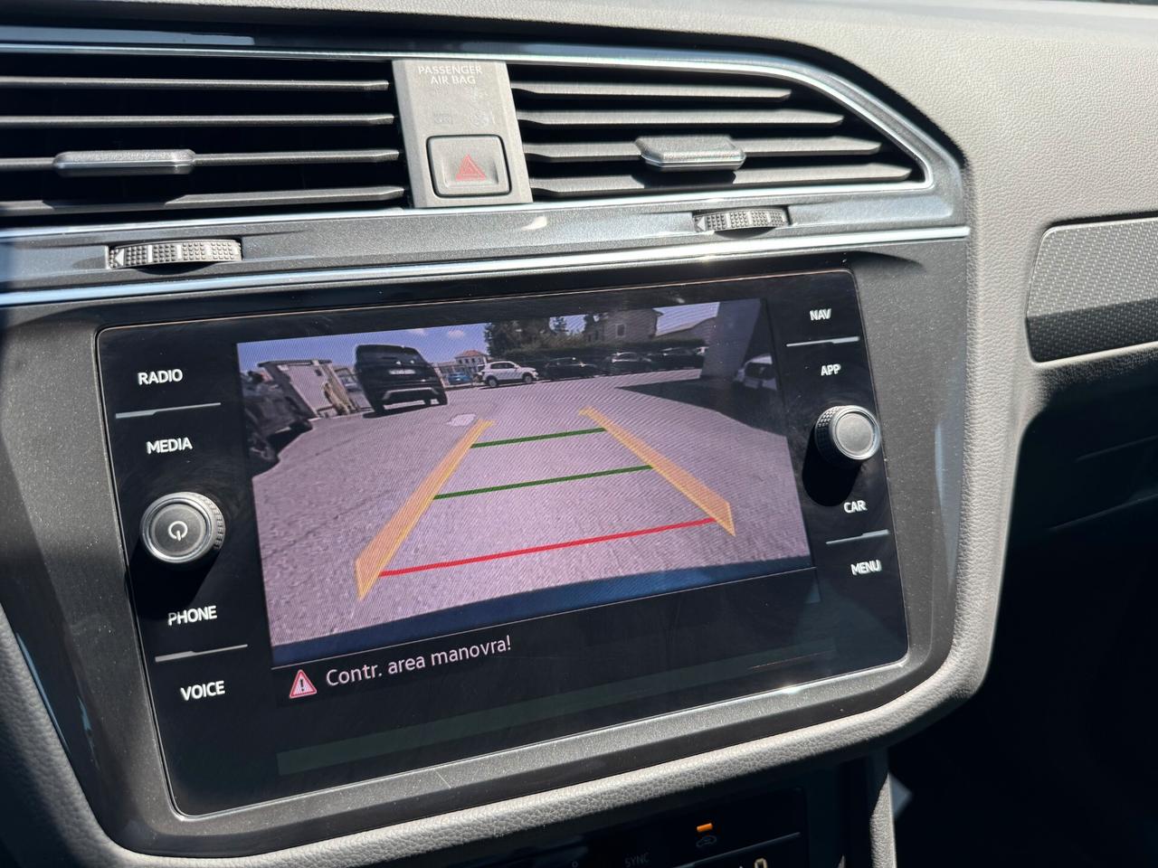 Volkswagen Tiguan 2.0 tdi R-Line 150cv DSG / NO VINCOLI