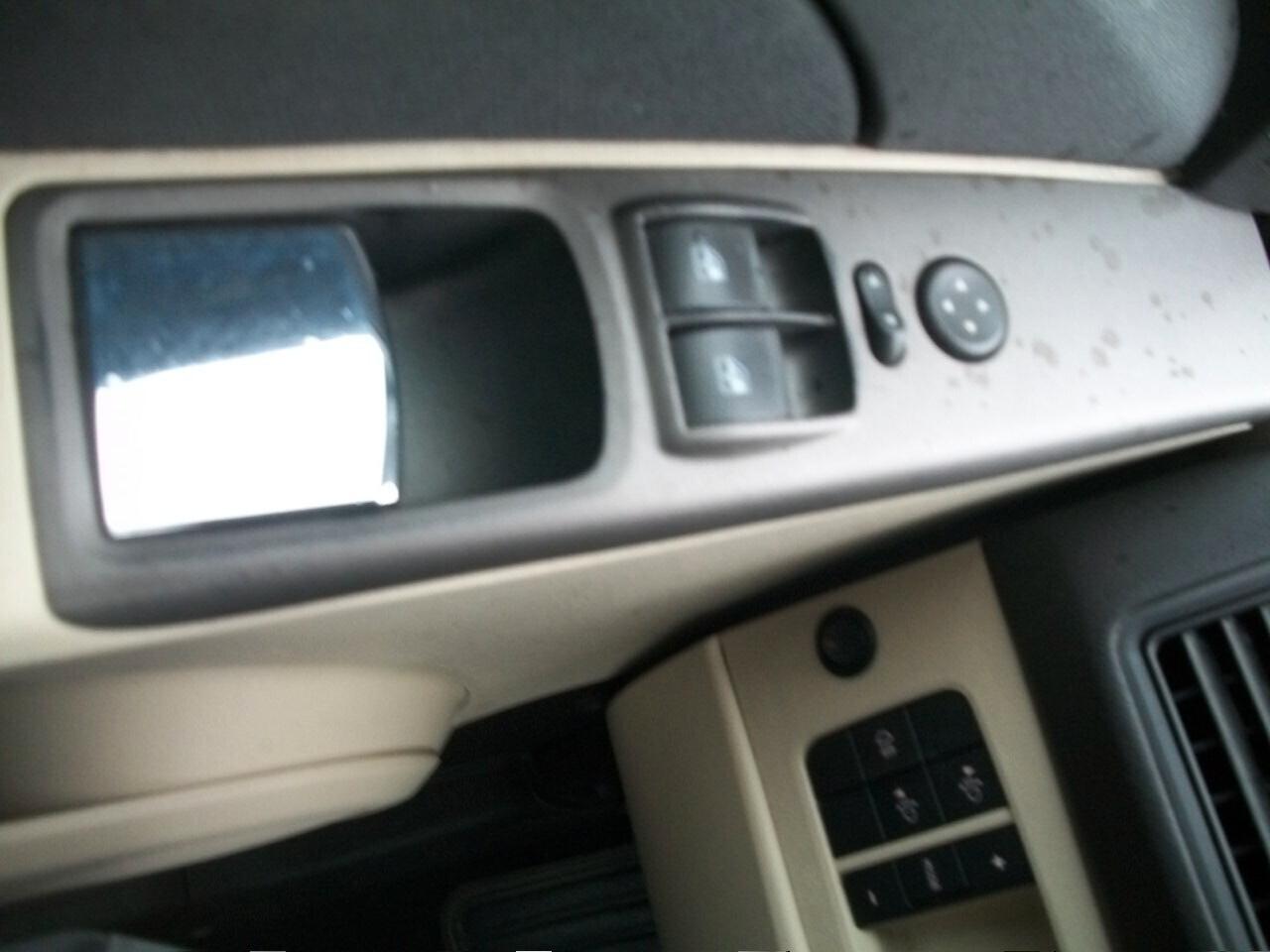 Lancia MUSA 1.3 Multijet 16V 90 CV Oro SI NEOPATENTATI GARANZIA UN ANNO SOSTITUITO MOTORE ATUALMENTE KM 87500 EURO 04 CC 1248 MULTIGET