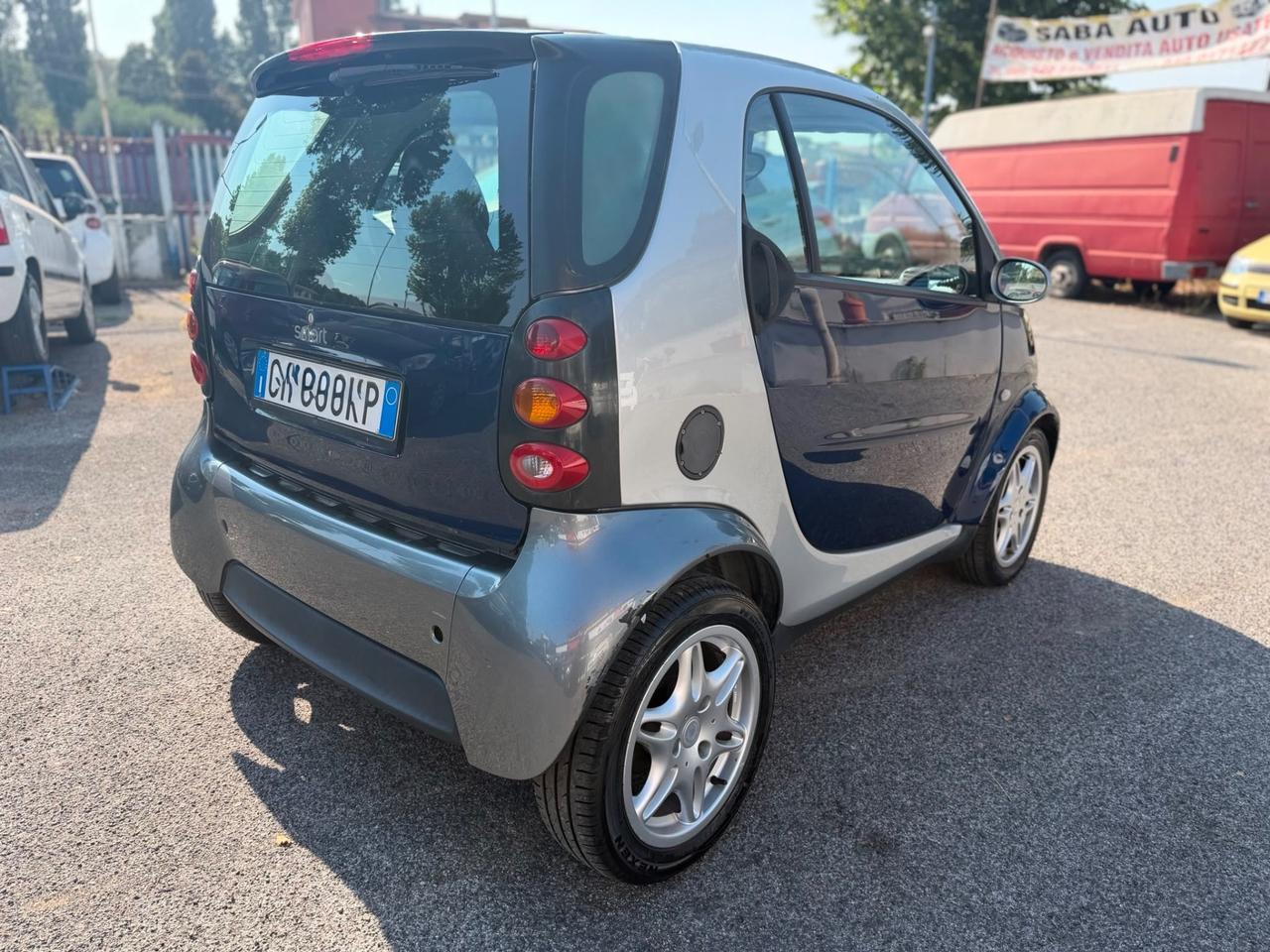 Smart ForTwo 700 coupé pure (45 kW)