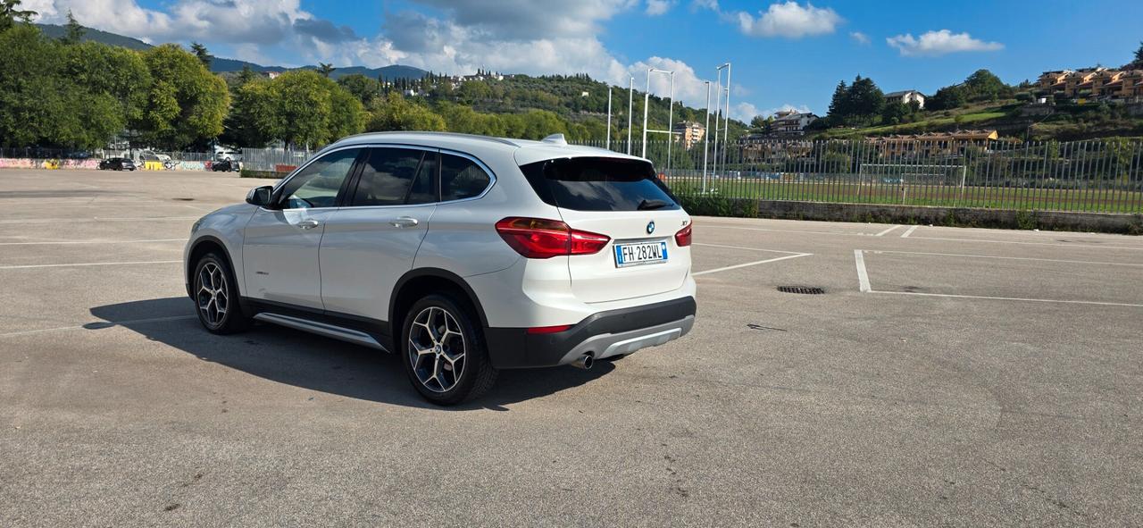 Bmw X1 sDrive18d xLine