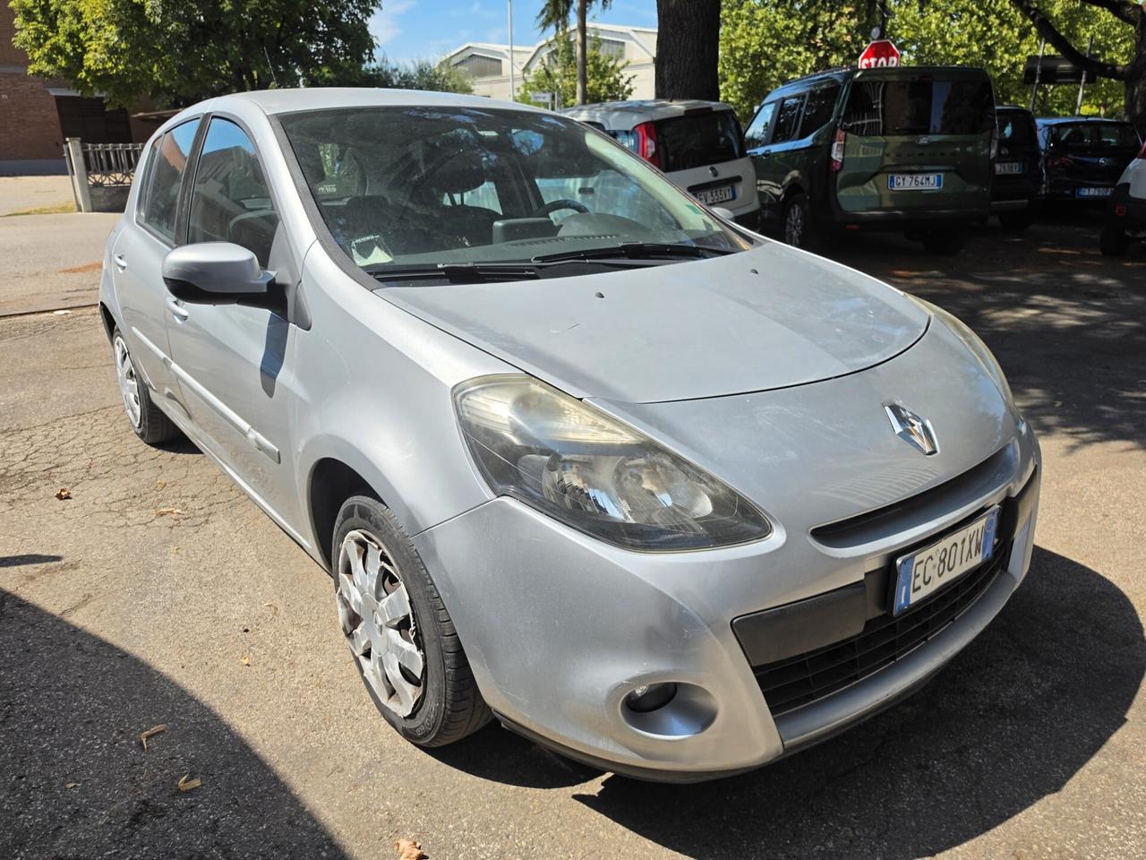 Renault Clio 1.2 16V 5 porte GPL Dynamique rate da 99,00