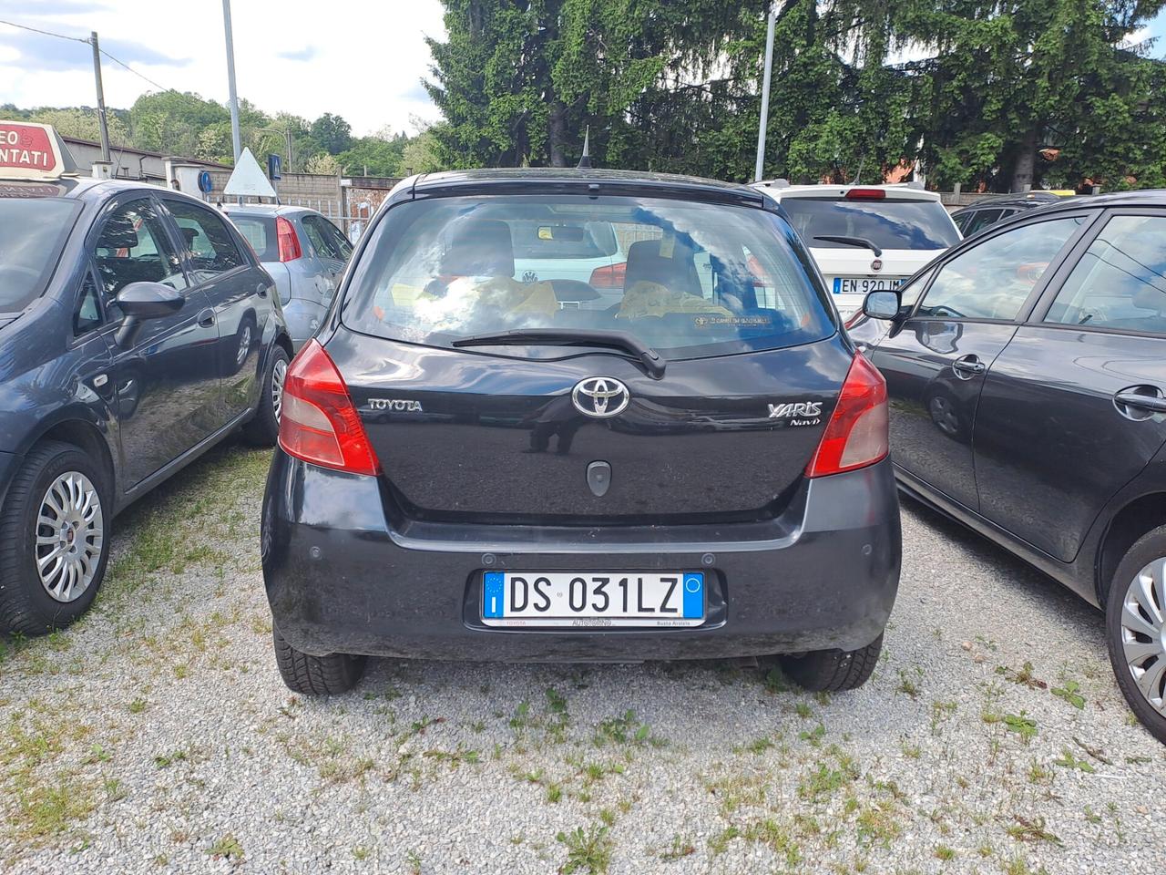 Toyota Yaris 1.3 benzina 5 porte M-MT Sol automatico