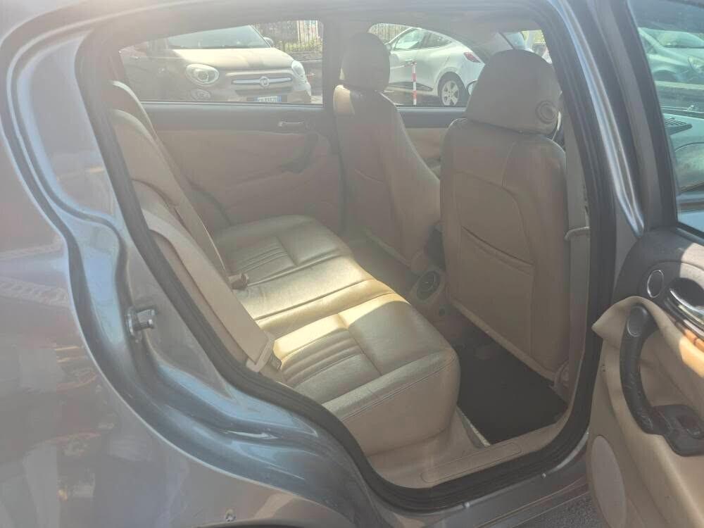 Alfa Romeo 147 1.9 JTD M-JET 150 CV