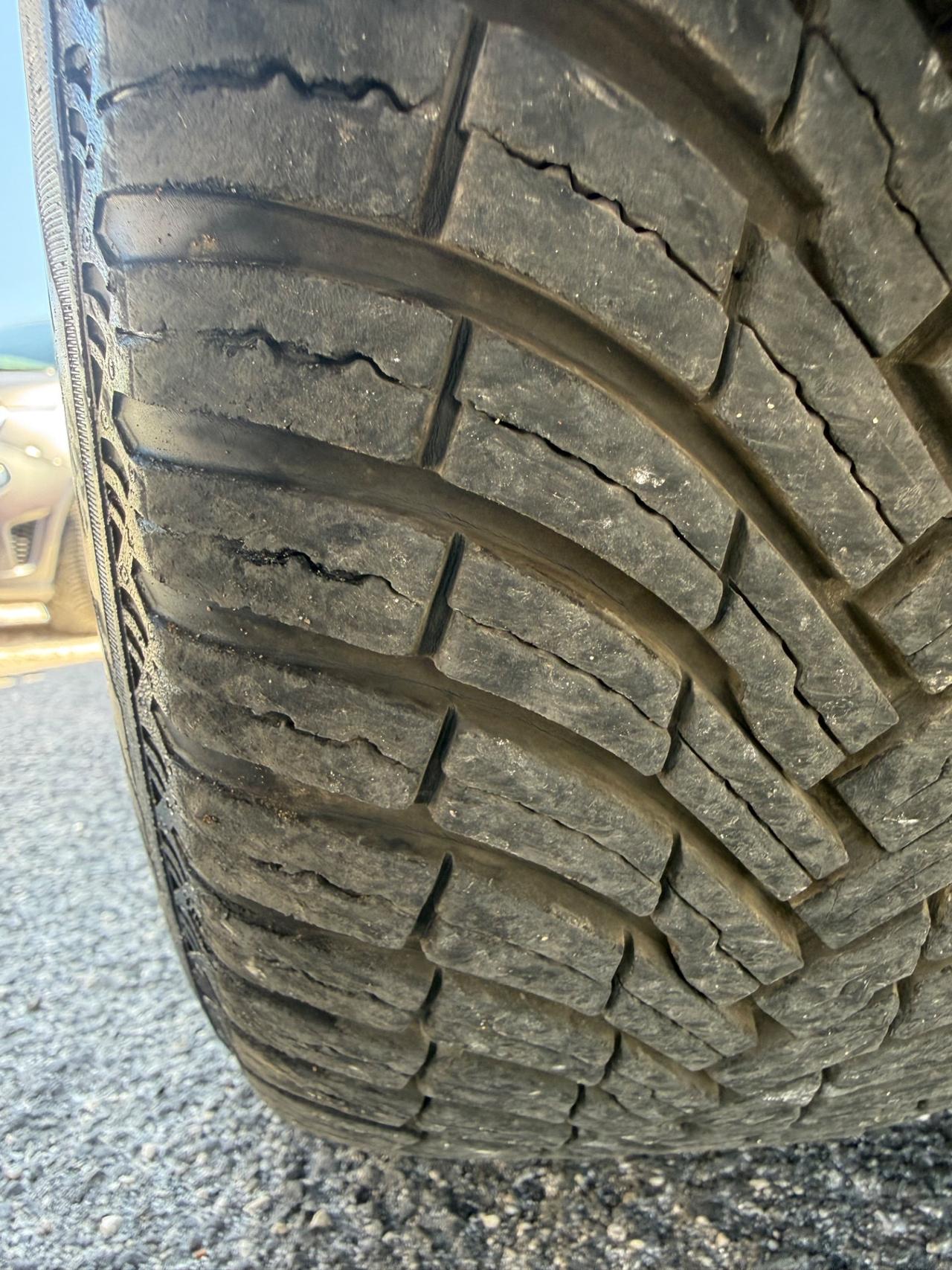 Fiat Fiorino 1.3 MJT 95CV Cargo Adventure Autocarro 2 Posti