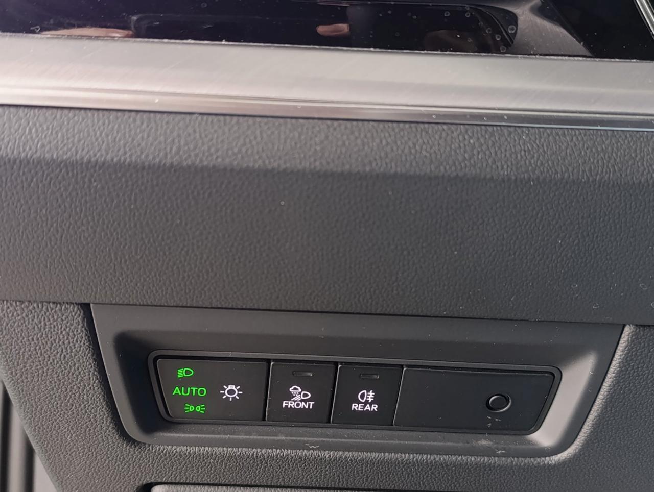 Volkswagen Touareg 3.0 V6 tdi scr 231cv auto