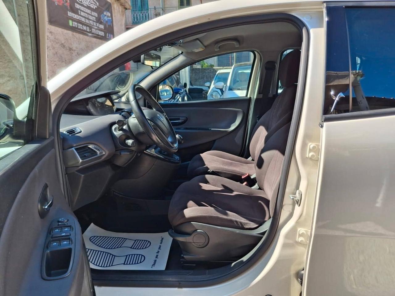 Lancia Ypsilon 1.3 MJT 16V 95 CV 5 porte S&S Gold