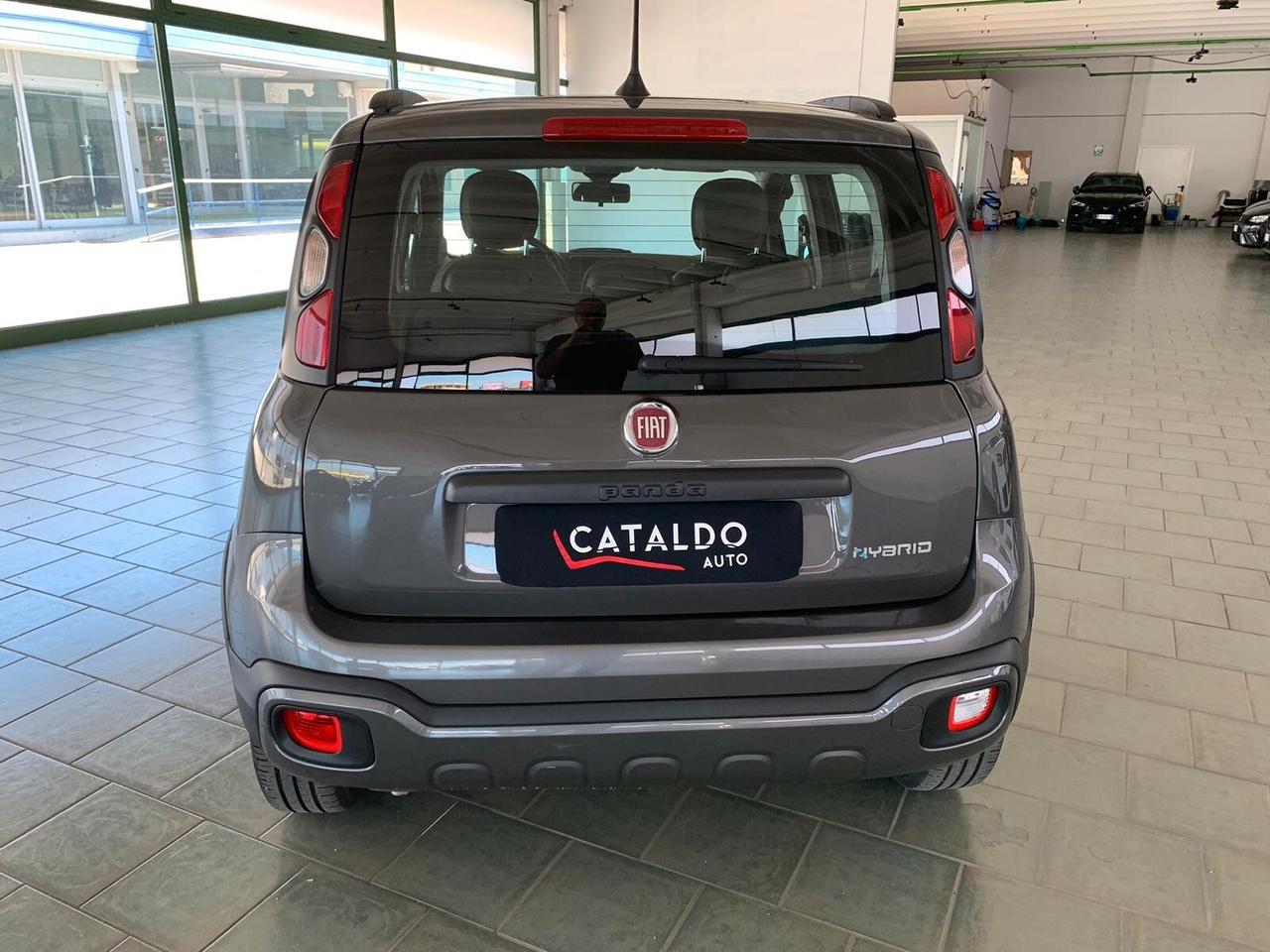 Fiat Panda 1.0 FireFly S&S Hybrid Cross Full