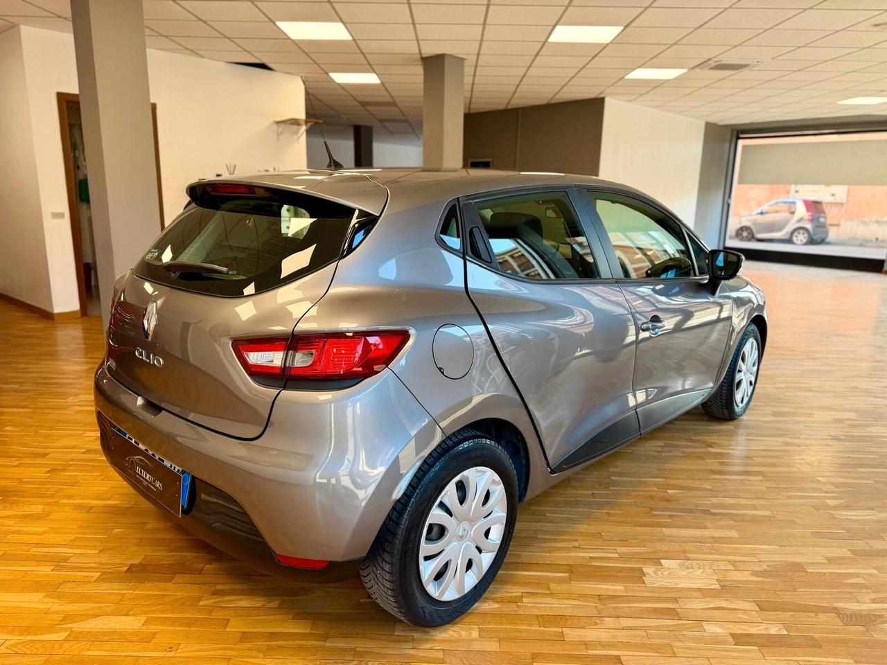 Renault Clio 1.2 75CV 5 porte Wave