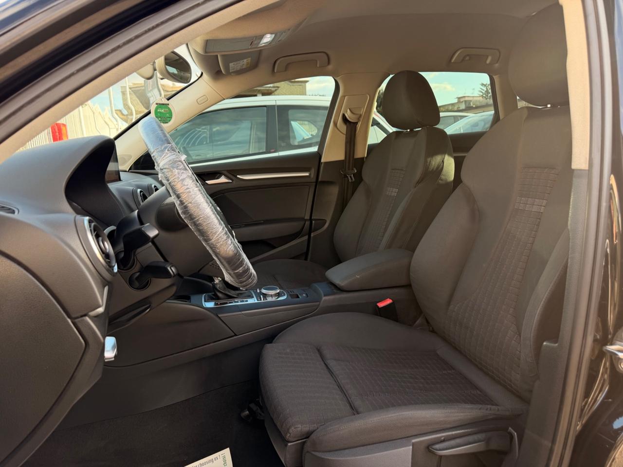 Audi A3 SPB 1.6 TDI 116Cv S tronic TOTAL BLACK