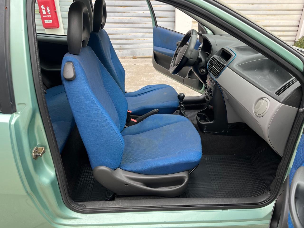 Fiat Punto 1.2i cat 3 porte