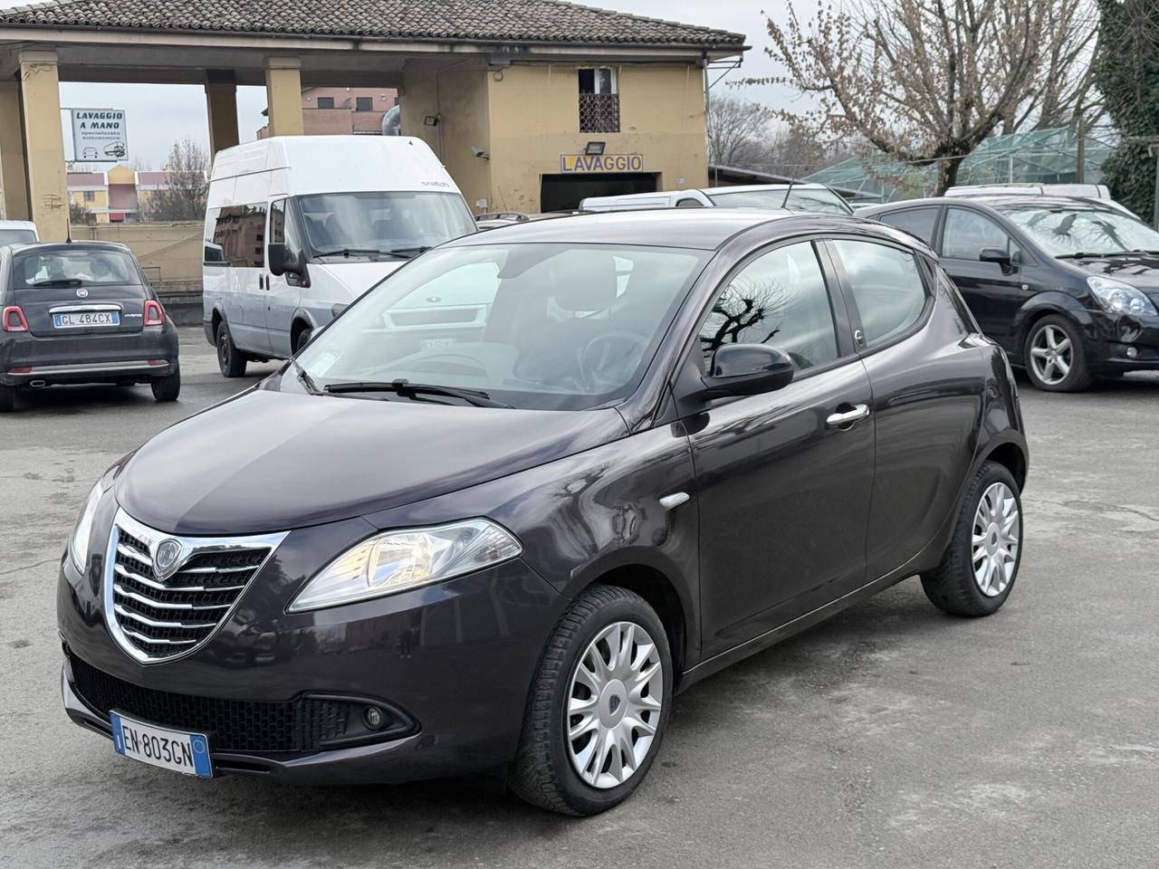 Lancia Ypsilon 1.2 69 CV 5 porte GPL Ecochic Gold