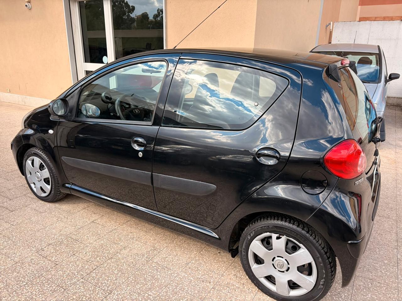 Toyota Aygo 1.0 Benzina 5 porte
