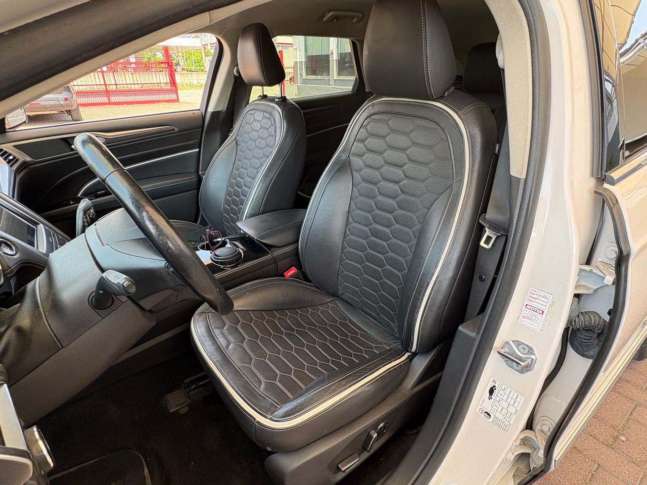 Ford Mondeo Vignale 2.0 HEV #11104