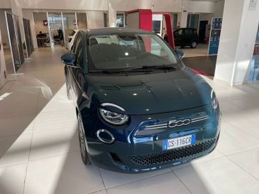 FIAT 500e LA NUOVA 500 Nuova 500 Hatchback My23 La Nuova 500 - 320 Berlina