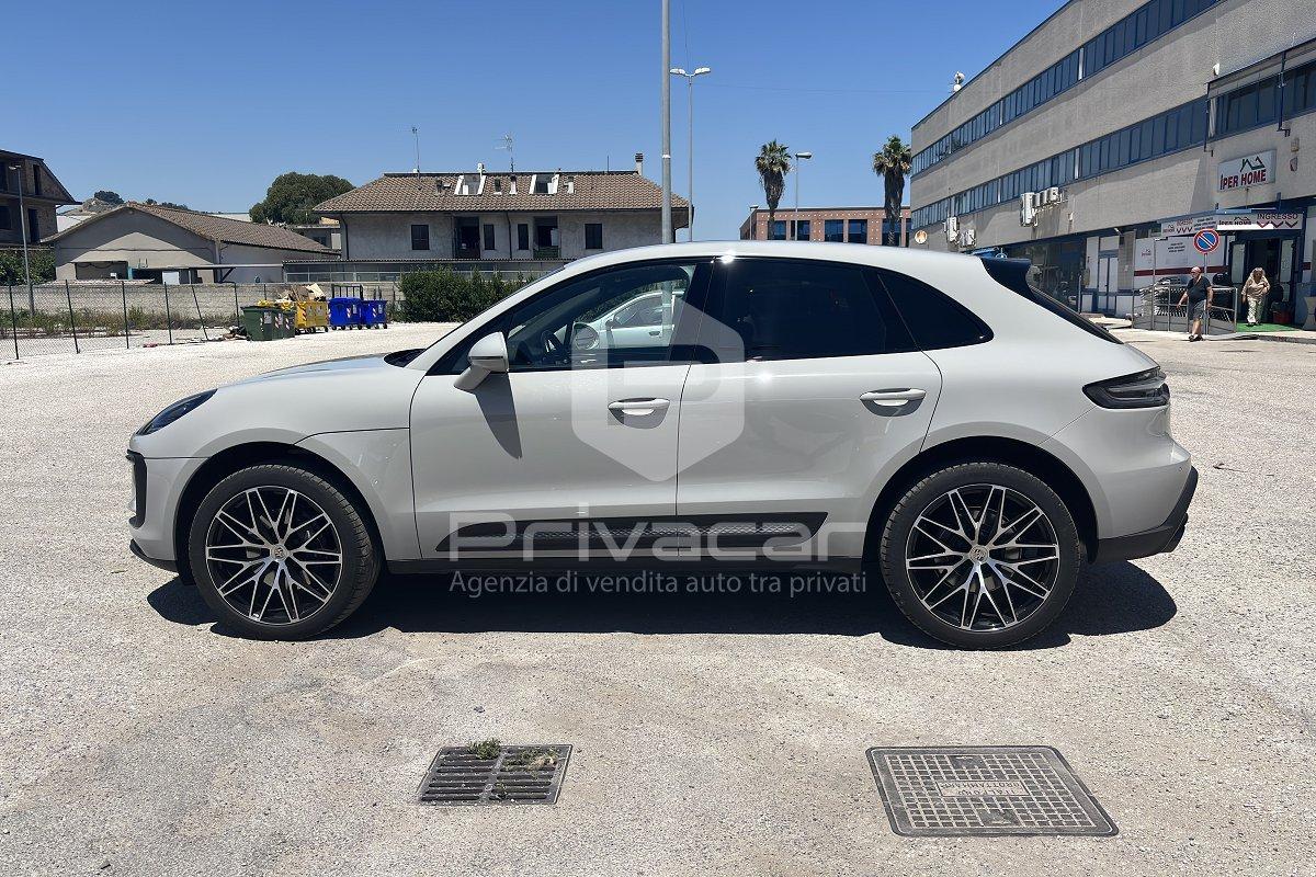 PORSCHE Macan 2.0