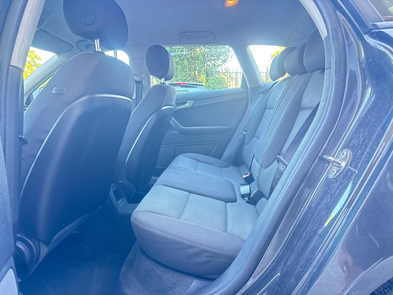 Audi A3 SPB 1.6 TDI 105 CV CR Ambition