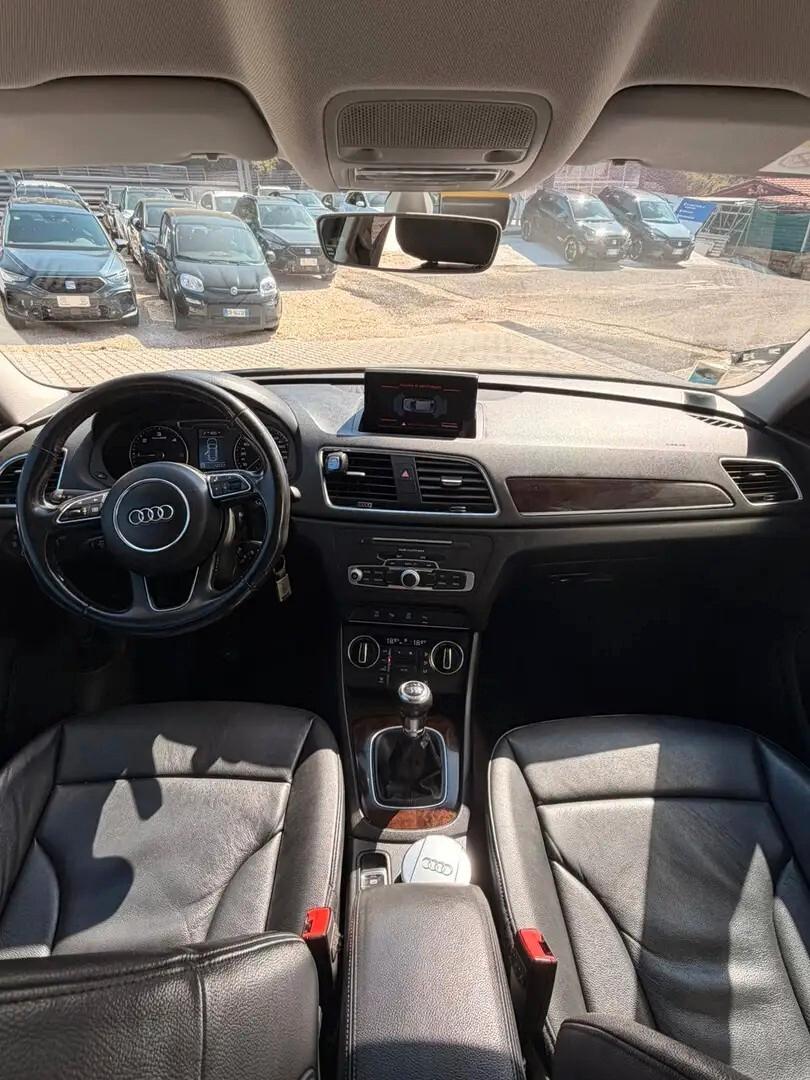 Audi Q3 2.0 TDI 120 CV Business