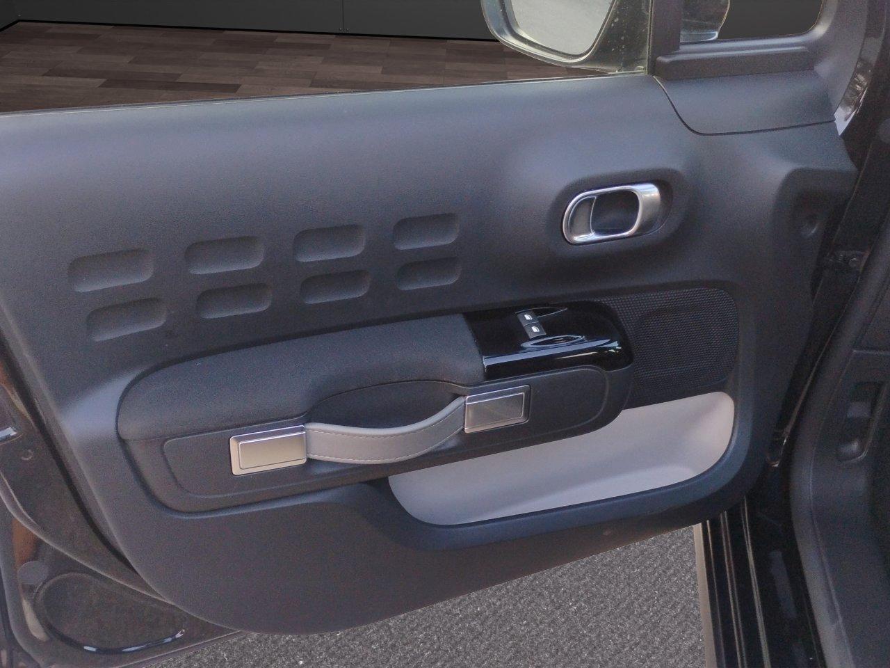 Citroen C3 1.2 puretech Shine s&s 83cv.PREZZO REALE