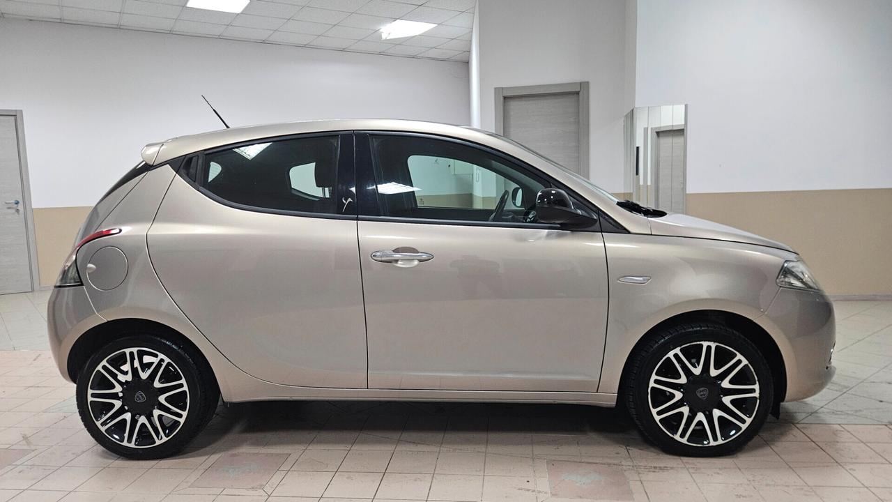 Lancia Ypsilon 1.3 MJT 16V 95 CV 5 porte S&S Gold