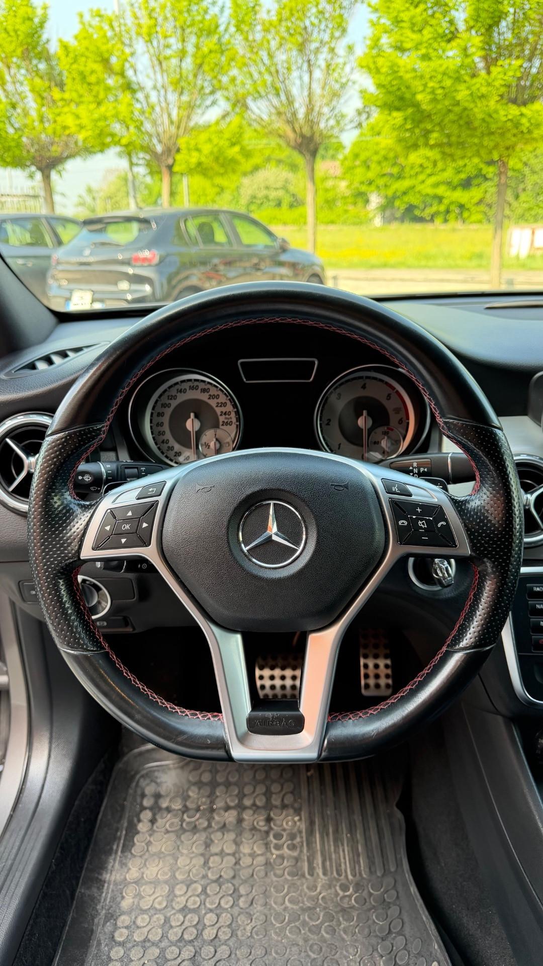 Mercedes-benz GLA 200 d Automatic 4Matic Premium