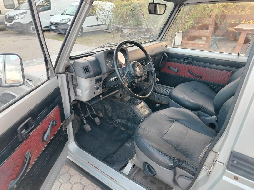 Suzuki SJ 410 SJ 410 JS
