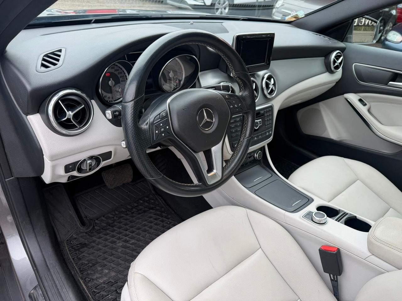 Mercedes-benz GLA 200 CDI Automatic 4Matic Premium