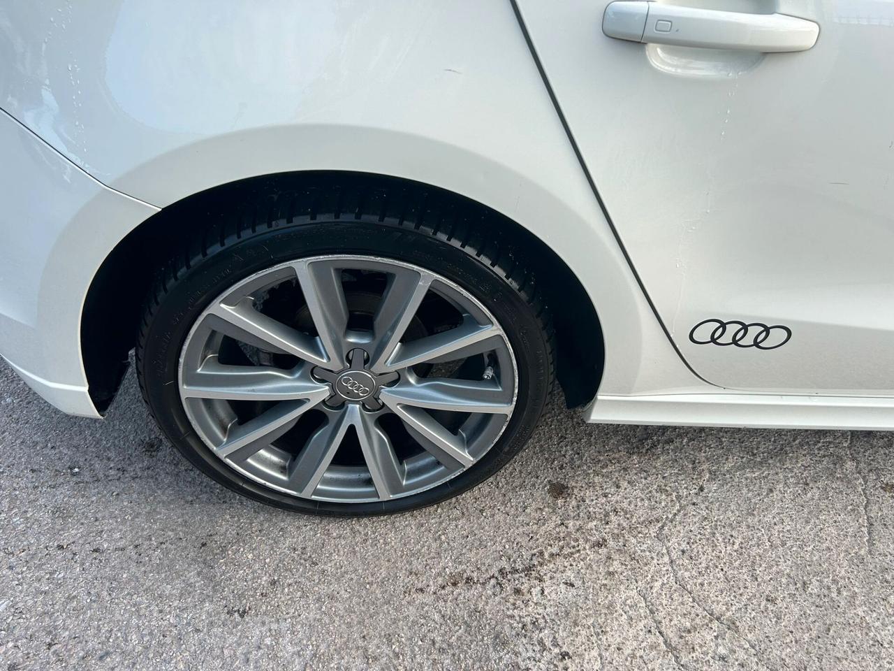 Audi A1 SPB 1.6 TDI 105 CV Ambition