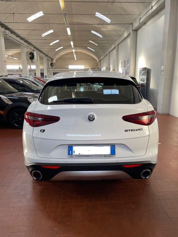 Alfa Romeo Stelvio 2.2 Turbodiesel 190 CV AT8 Q4 Business