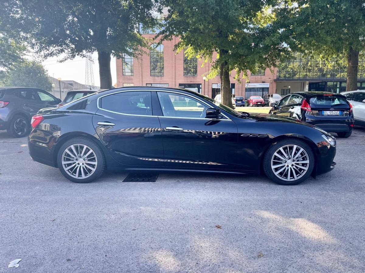 Maserati Ghibli 3.0 V6 ds 275cv auto