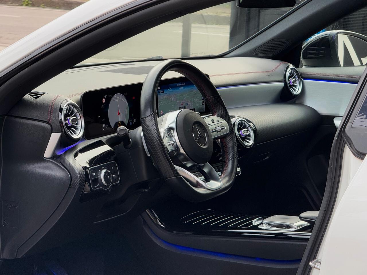 Mercedes-Benz CLA 200 d Shooting Brake Premium AMG