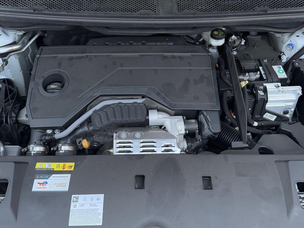 Peugeot 3008 Allure 1.2 136/145 MHEV #8709