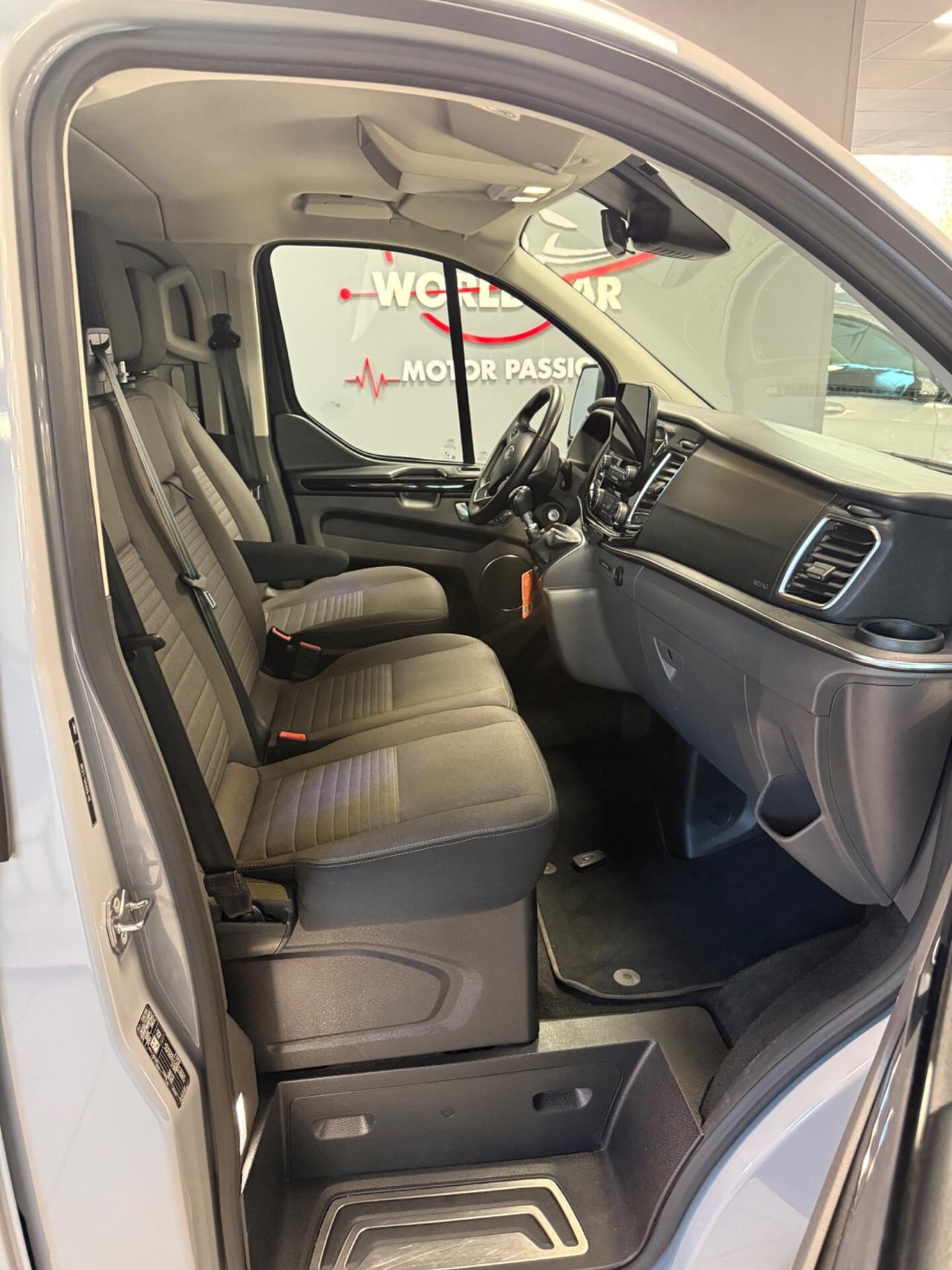 Ford Tourneo Custom 9 posti 150CV MHEV PC Titanium