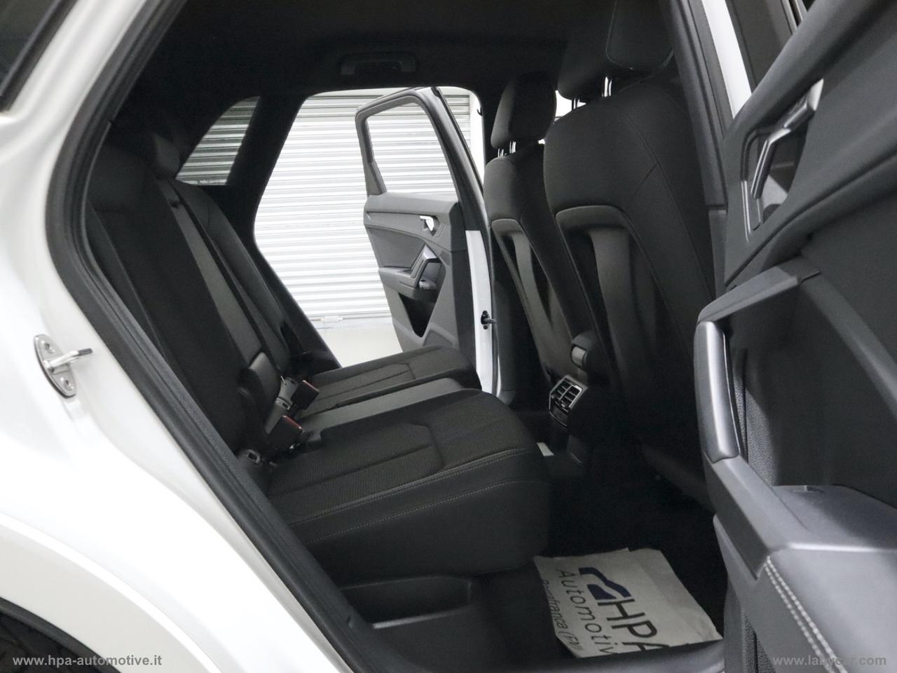 AUDI Q3 2.0TDI quattro S-LINE NAVI LED CERCHI 20 PELLE RETROCAMERA