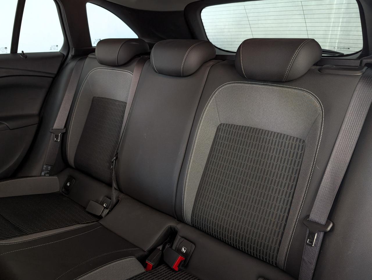 Opel 1.5 cdti 122cv AT9 Business Elegance