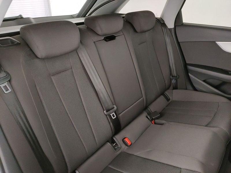 Audi A4 Avant 30 2.0 tdi mhev S Line edition 136cv s-tronic