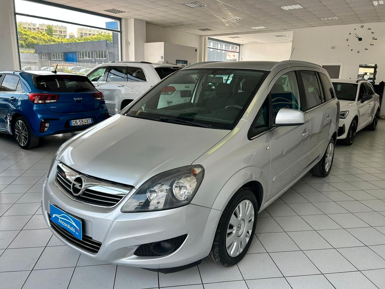 Opel Zafira 1.6 Turbo EcoM 7 POSTI 2011