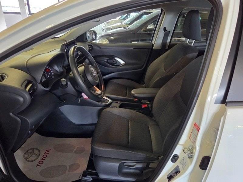 Toyota Yaris 4ª serie 1.5 Hybrid 5 porte Active