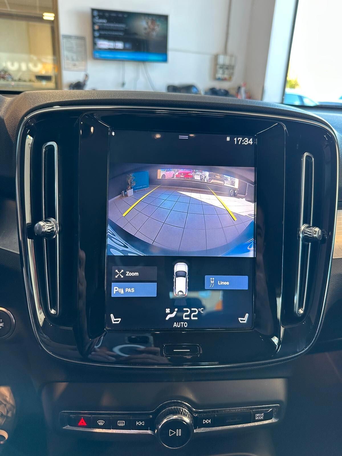 Volvo XC40 D4 AWD Geartronic R-design