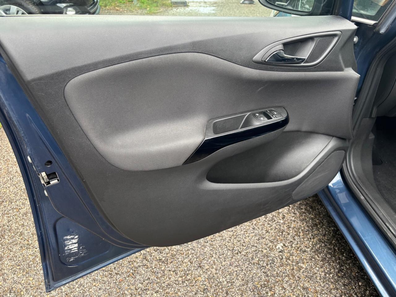 Opel Corsa 1.4 90CV 5 porte GPL