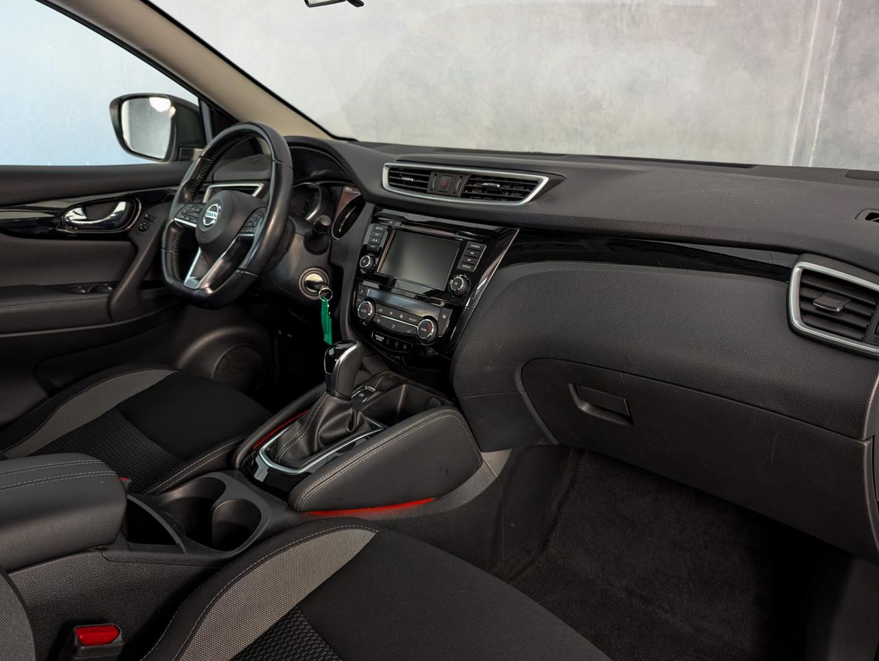 Nissan Qashqai 1.3 dig-t 160cv DCT Business