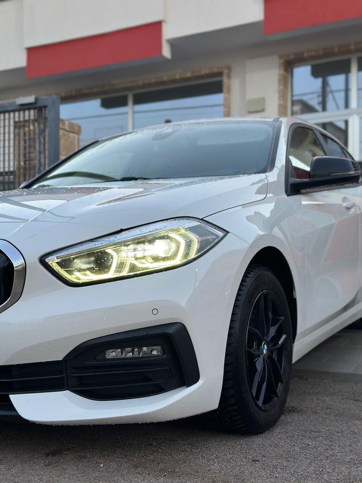 Bmw 116 116d 5p. Advantage-2021/HEADUP/LED/16”