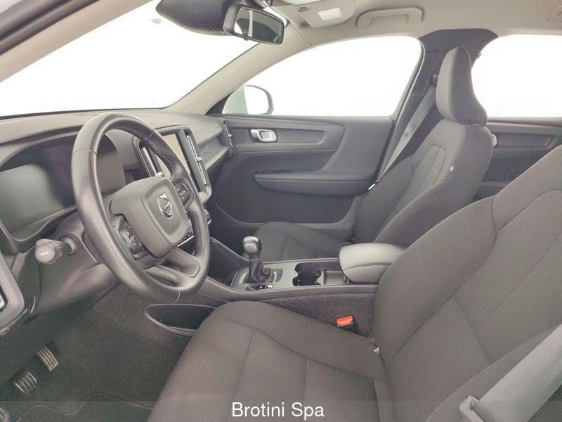 Volvo XC40 T2 Momentum Core