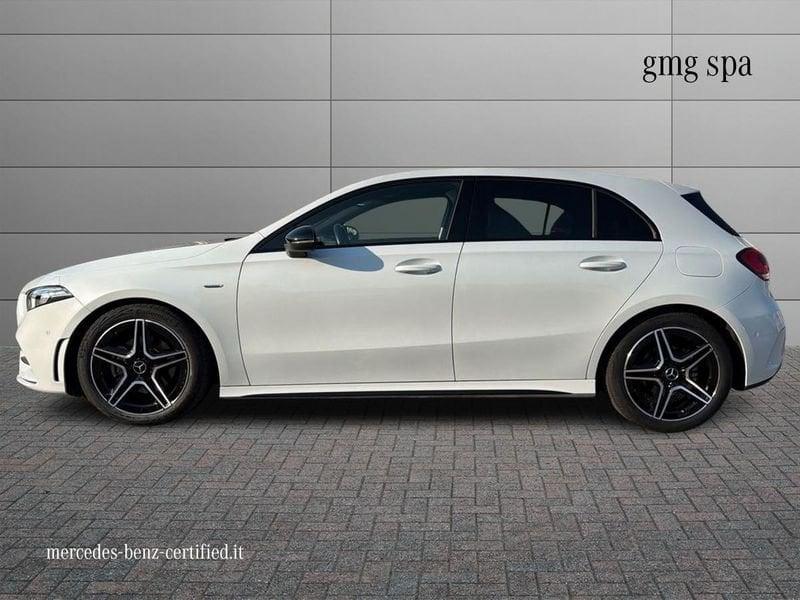 Mercedes-Benz Classe A A 180 d Premium Night edition Plus auto